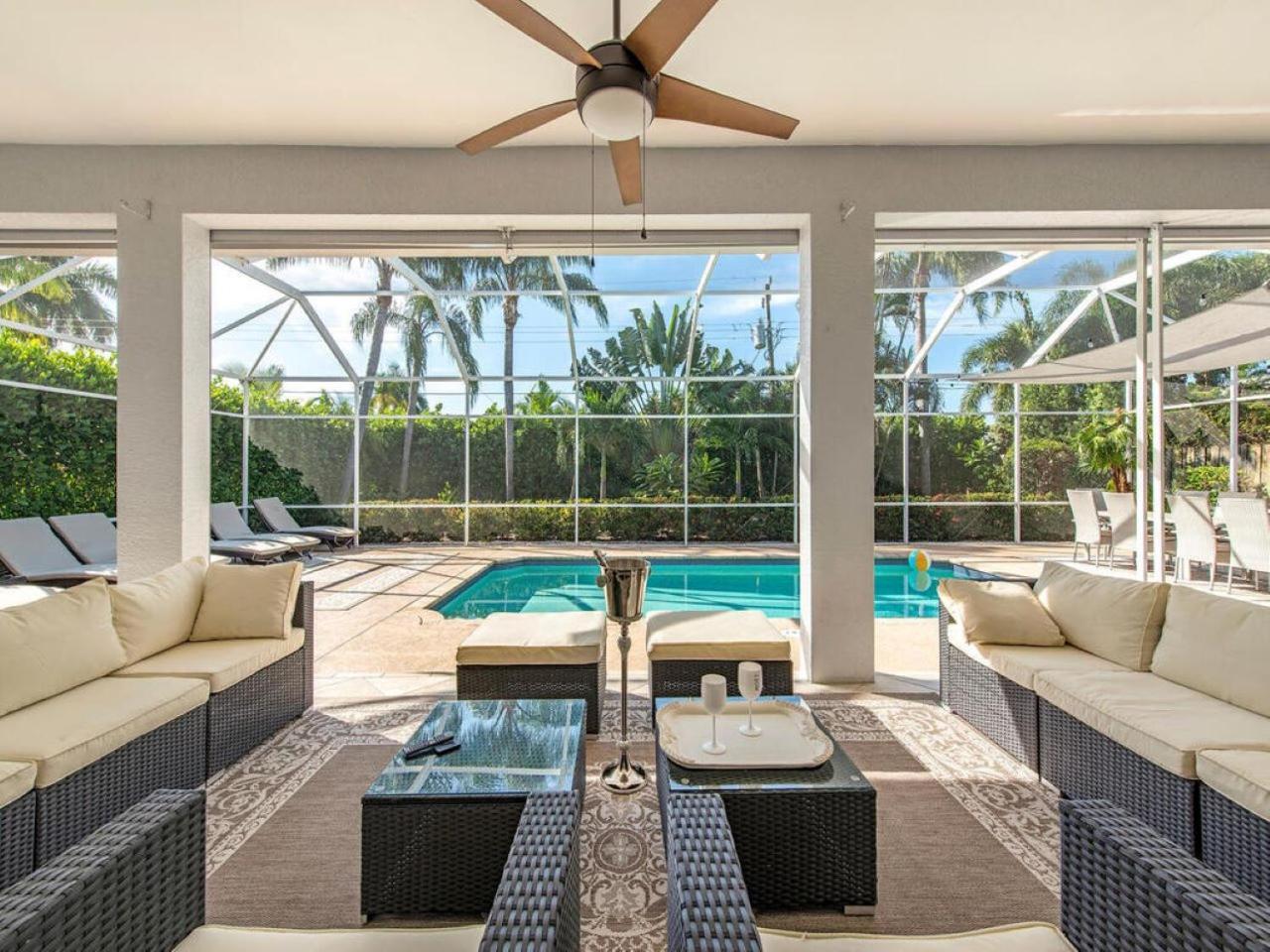 Lux Family 3 Bedroom With Pool Villa Walk To Beach And Mercato North North Naples Dış mekan fotoğraf